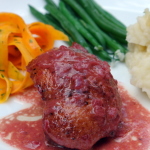 Duck with raspberry sauce