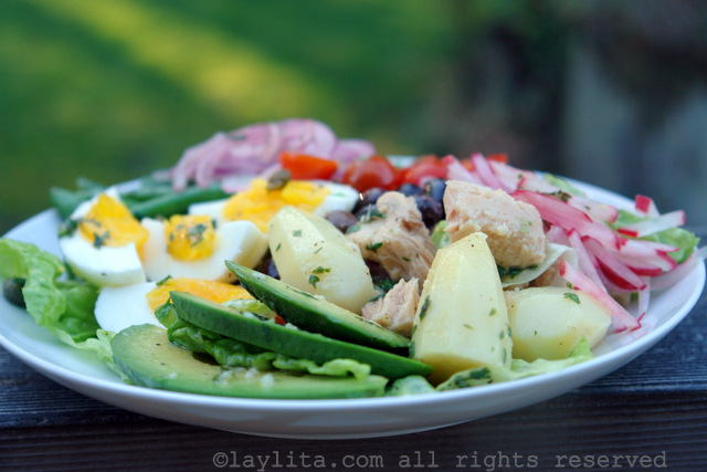 Salada Niçoise: Salada francesa com atum