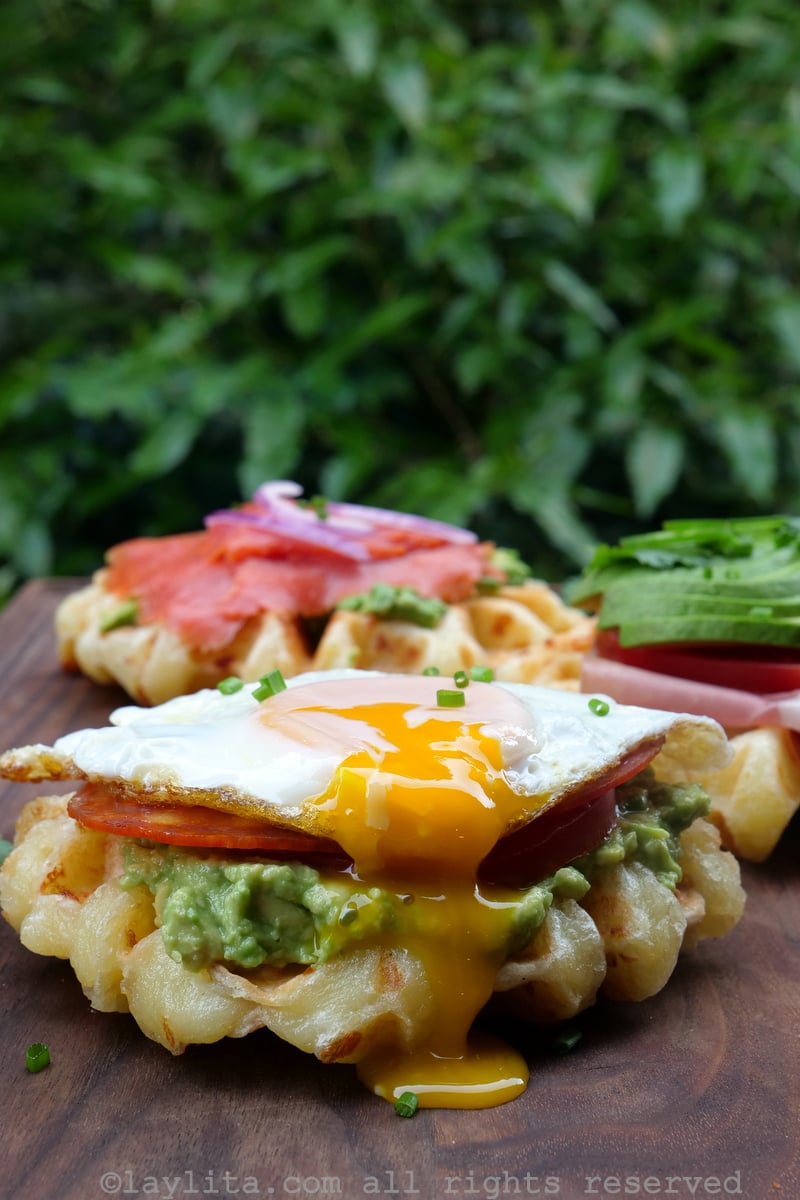 Waffles de pão de queijo - Receitas da Laylita, image size:800x1200