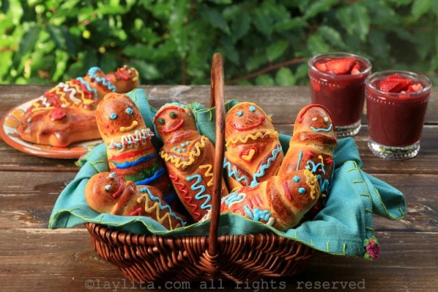 Receta de las figuras de pan o guaguas de pan ecuatorianas