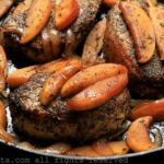 Chuletas de cerdo con manzanas a la provenzal