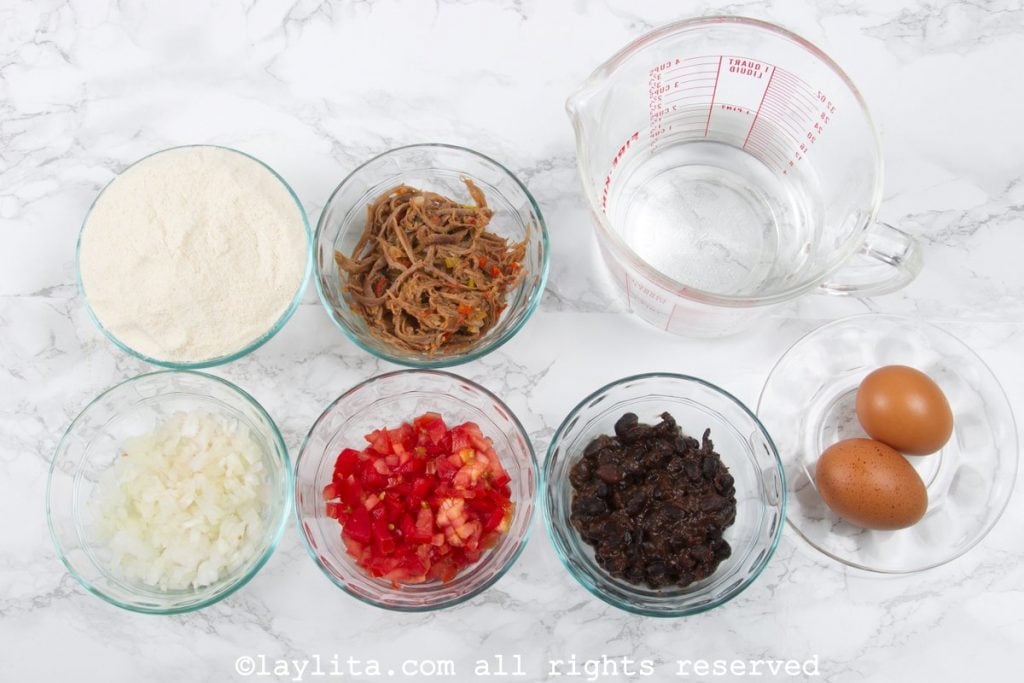 Ingredientes para preparar arepas con rellenos