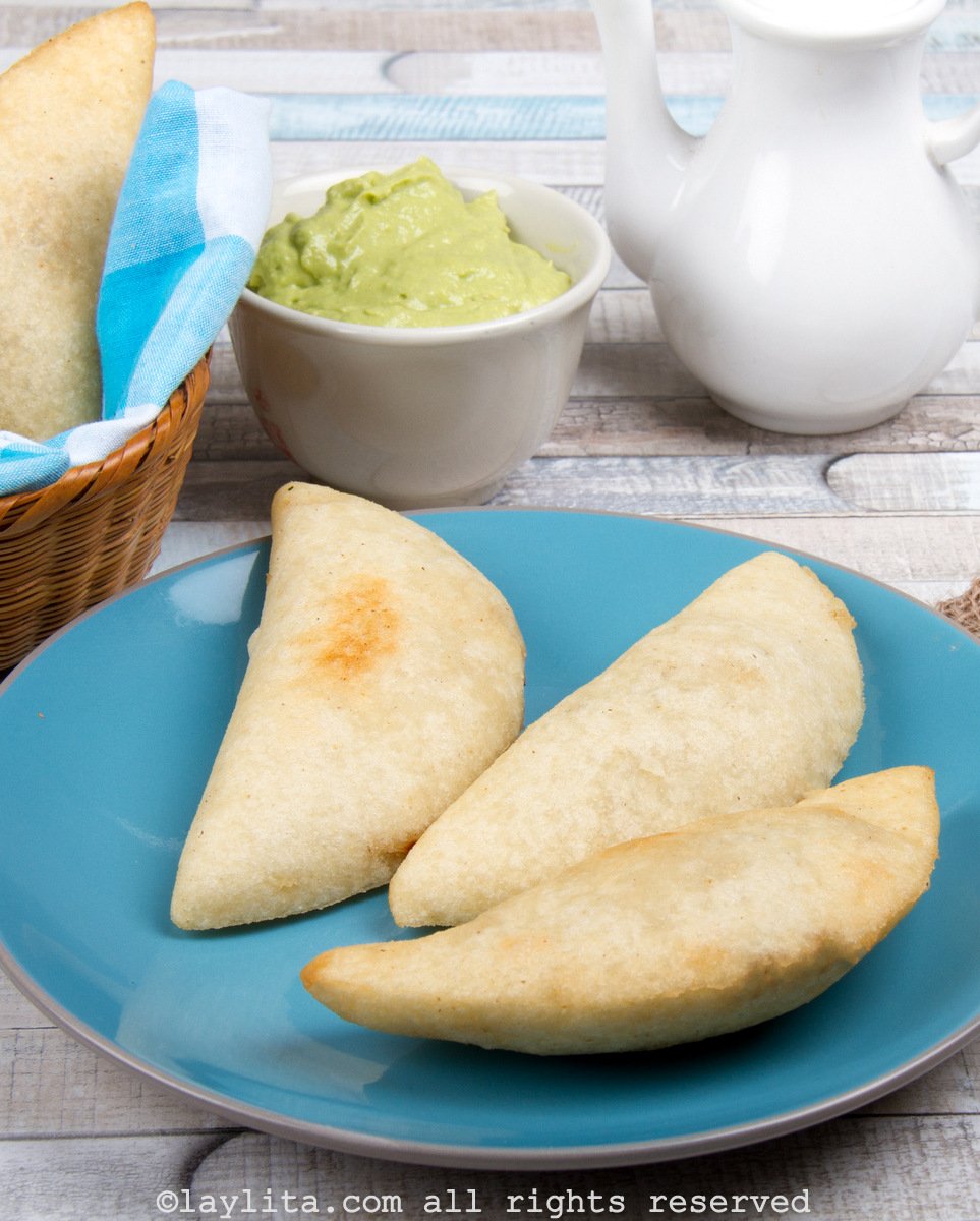 Empanadas venezolanas con relleno de pollo
