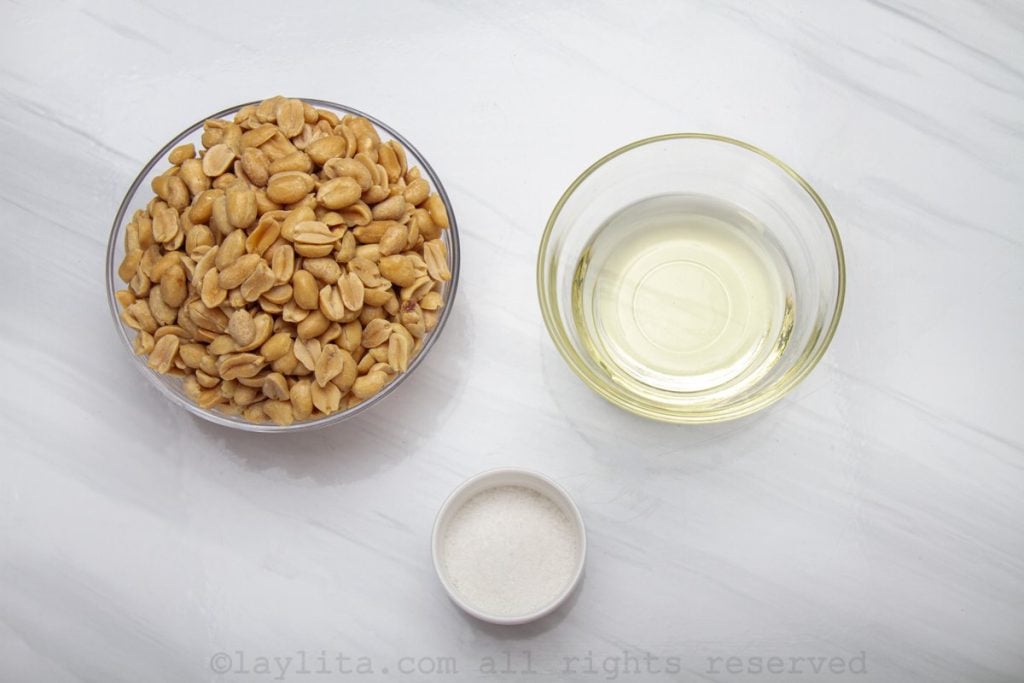 Ingredientes para preparar la mantequilla de maní o cacahuate en casa