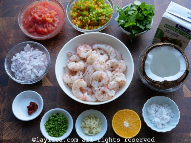 Ingredientes para el encocado de camarón o camarones en salsa de coco