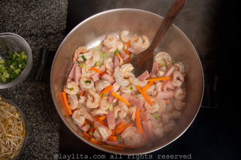 Arroz frito chino con camarones | Laylita.com – Recetas de Cocina