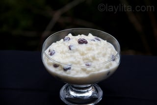 El arroz con leche tambien se puede servir en copas o moldes individuales