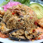 Arroz marinero o arroz con mariscos ecuatoriano
