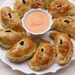Empanadas de queso y chile poblano