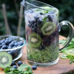 Mojito de kiwi y arandanos