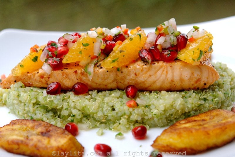 Pescado con salsa de granada y naranja - Recetas de Laylita Pescado con salsa de granada y naranja - Recetas de Laylita