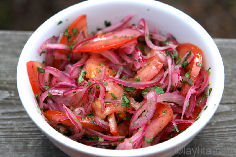 https://www.laylita.com/recetas/wp-content/uploads/Receta-del-curtido-ecuatoriano.jpg?utm_source=chatgpt.com
