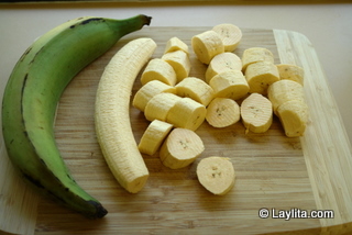 Bananes vertes épluchées et coupées