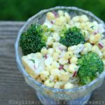 Salade de brocolis, pommes de terre et maïs