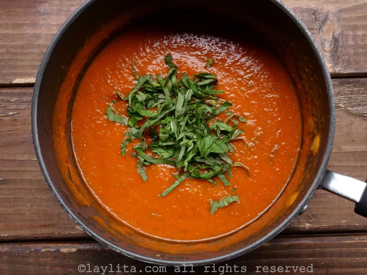 La sauce tomate au basilic Recettes de Laylita