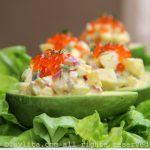 Salade d'avocats farcis aux oeufs