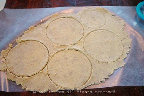 The plantain dough can be rolled out and cut into rounds or discs using a pastry cutter