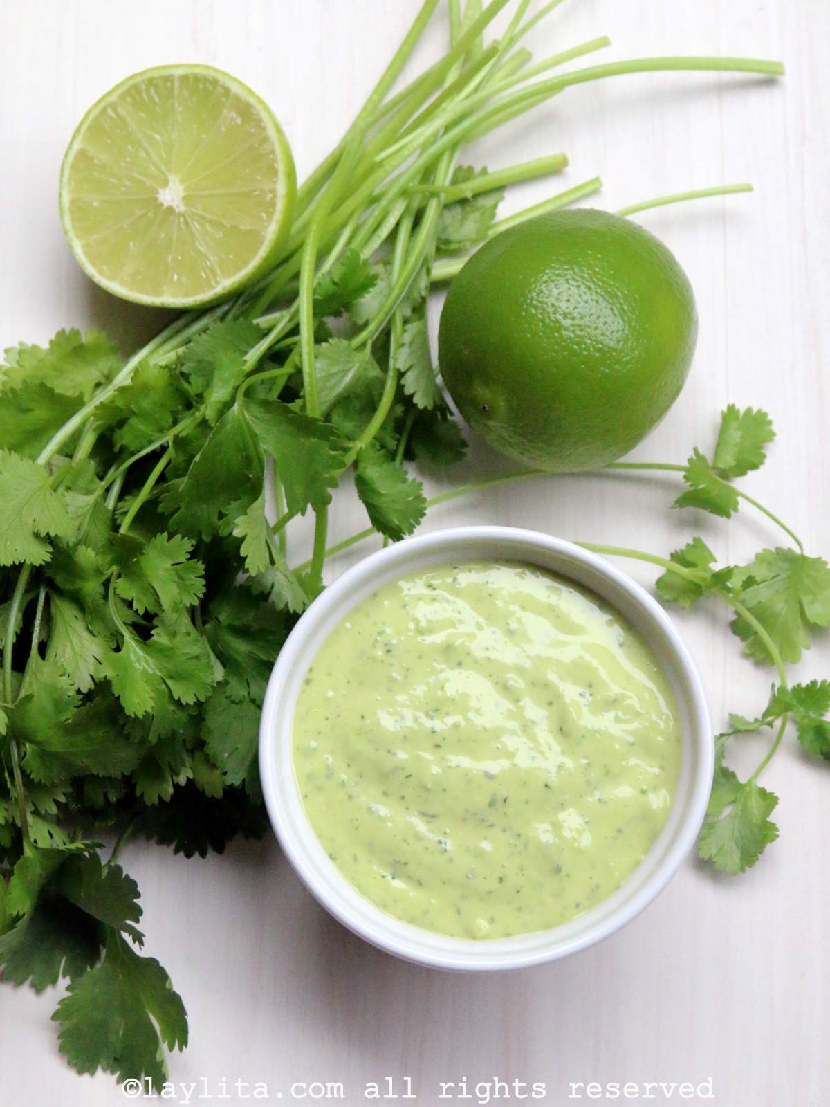 Cilantro aioli mayonnaise sauce (Mayonesa de cilantro)