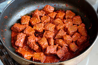 Preparacion de la carne colorada