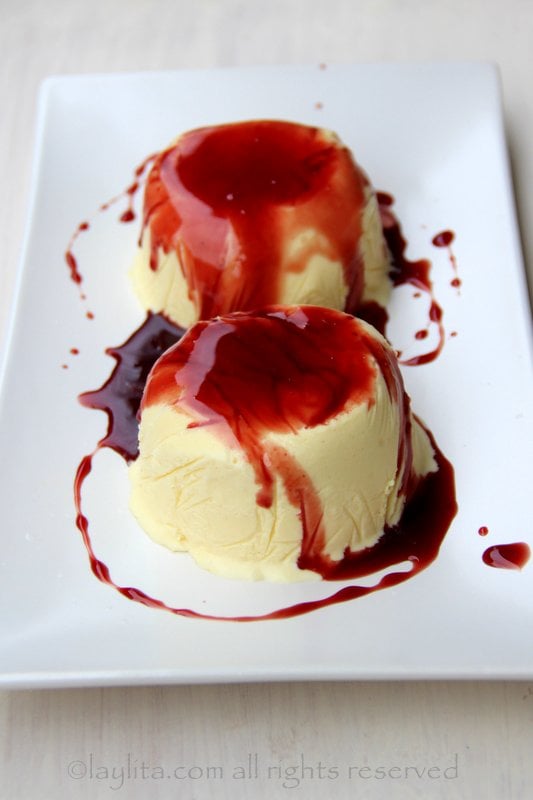 Honey mousse with pomegranate syrup
