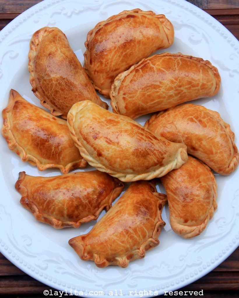 How to make empanada dough for baking