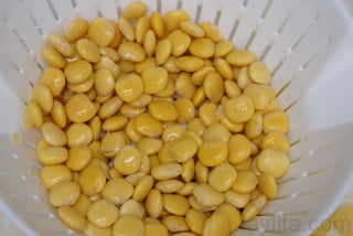 Lupini beans with the skin on