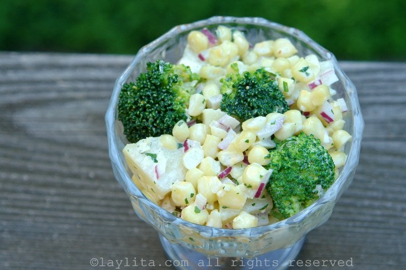 Corn, broccoli and potato salad {Ensalada de choclo con papas y brócoli}