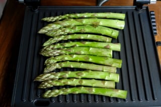 Grilled asparagus
