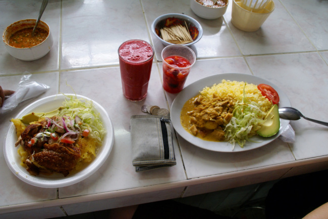 Typical lunch at the mercado or market