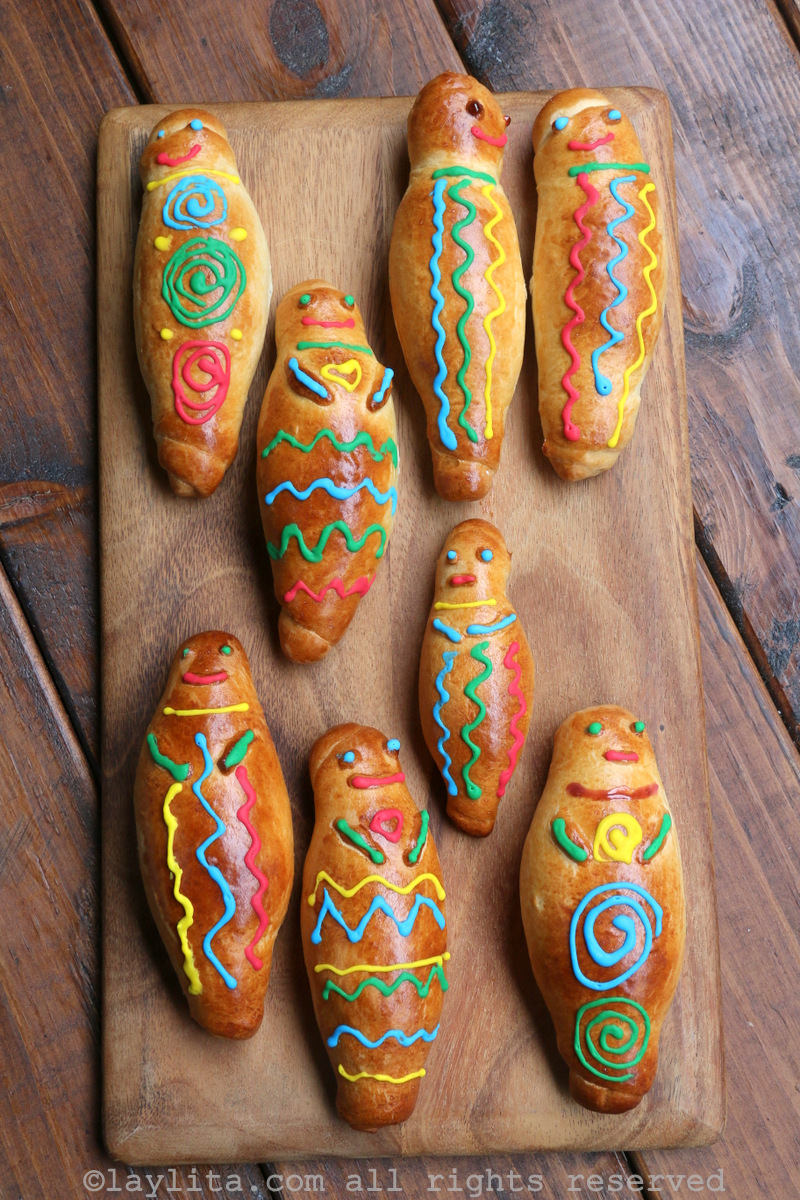 Ecuadorian bread figures called guaguas de pan