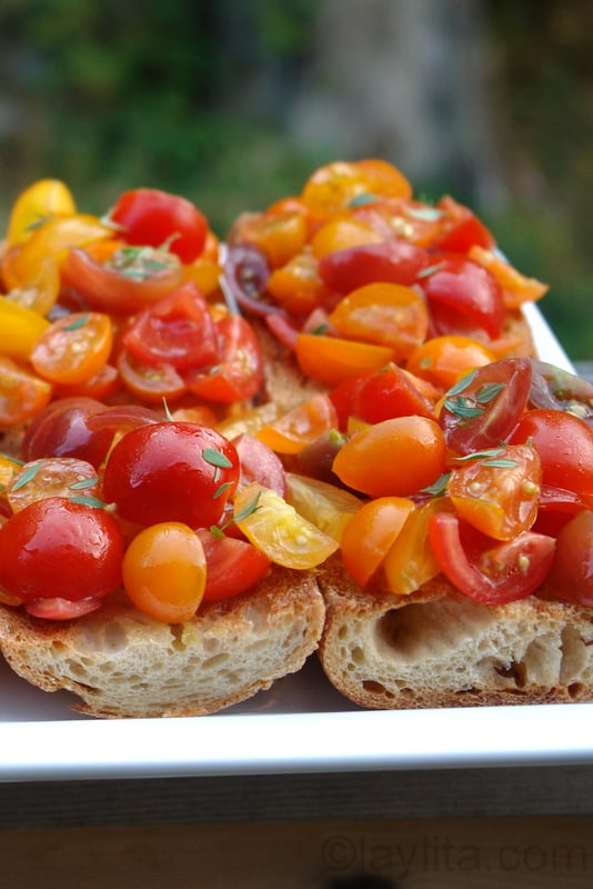 Receita fácil de bruschetta de tomate