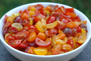 Preparação para Bruschetta de Tomate