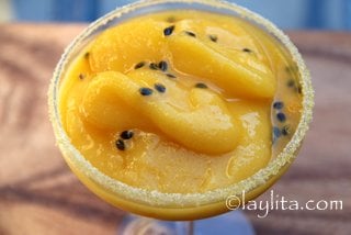 Maracuya mango margarita