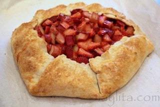 Bake the rhubarb strawberry galette at 400F for 35-40 minutes