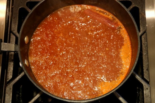 Bring the sauce to a boil and cook for 25-30 minutes