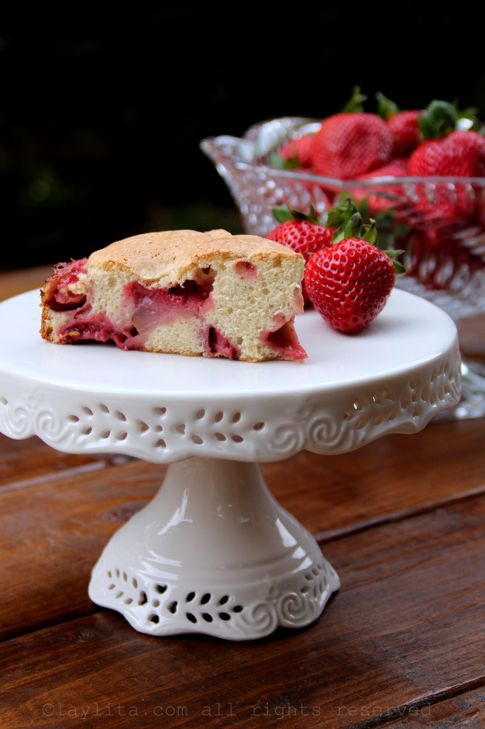 Easy strawberry cake recipe