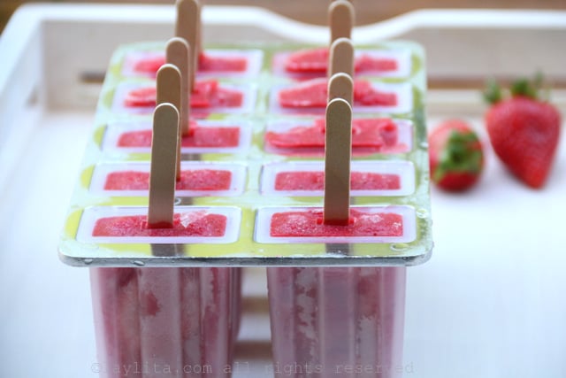 Freeze the strawberry popsicles for 3-4 hours or until fully frozen