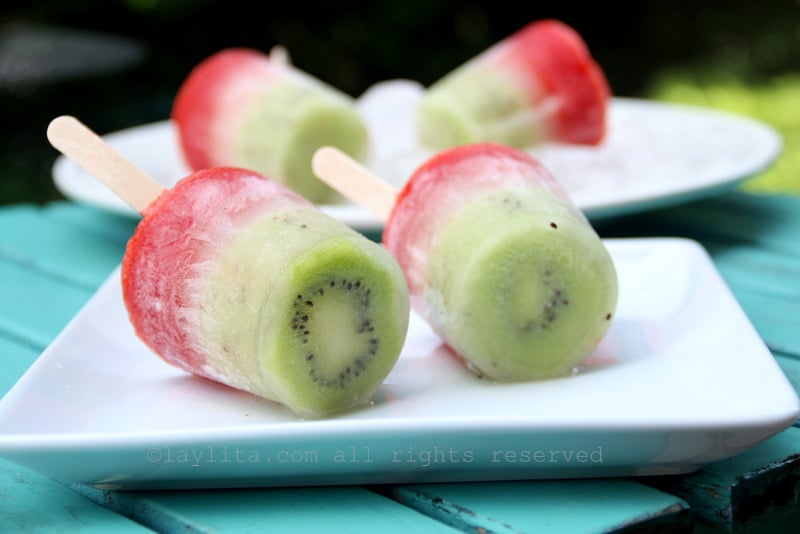 Kiwi, lime and strawberry popsicles