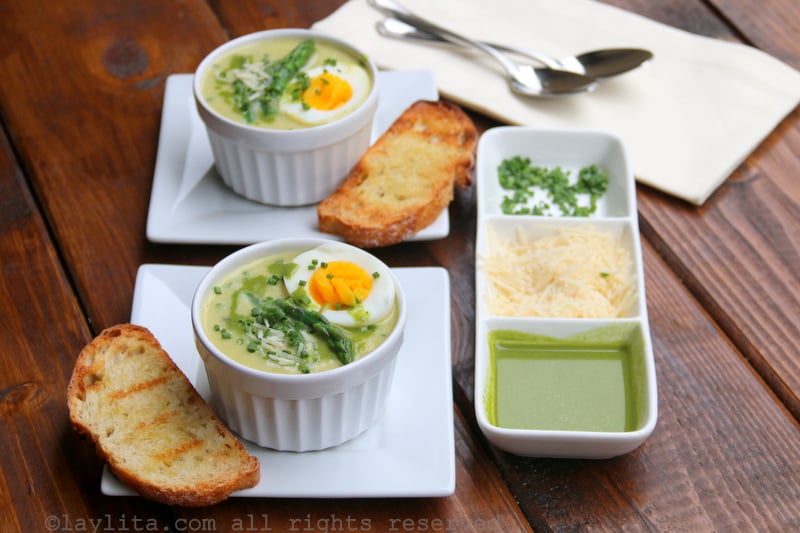 Asparagus cream soup