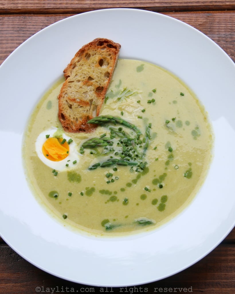 Cream of asparagus soup