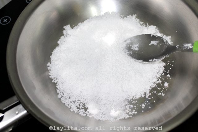 Add 2-3 tbs of tapioca starch to the pan.