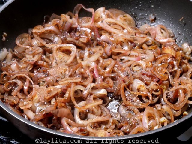 Sauteed shallots with thyme and balsamic vinegar