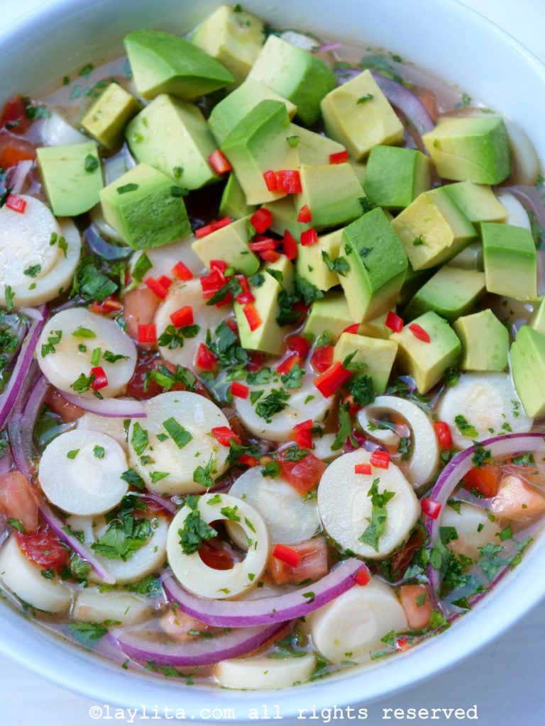 Vegan ceviche with hearts of palm and avocado