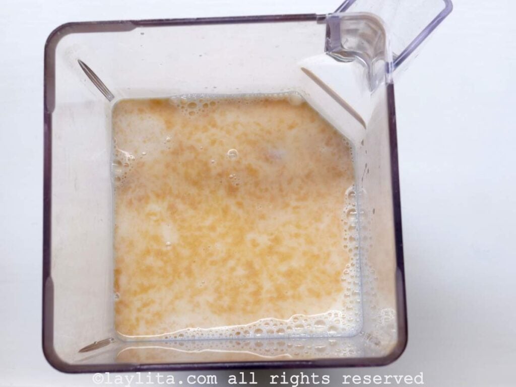 Ingredients for quesillo or flan in a blender.