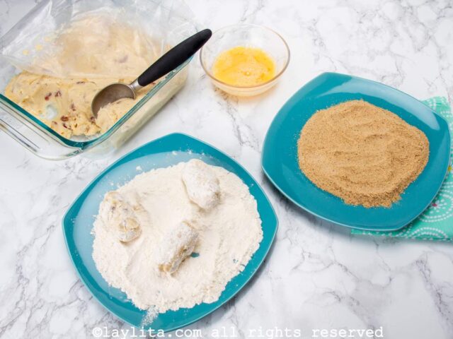 Forming the ham croquettes with a spoon