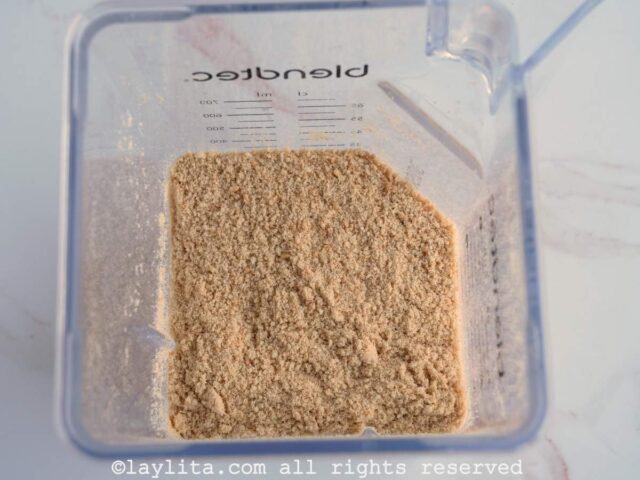 Maria cookie crumbs after blending