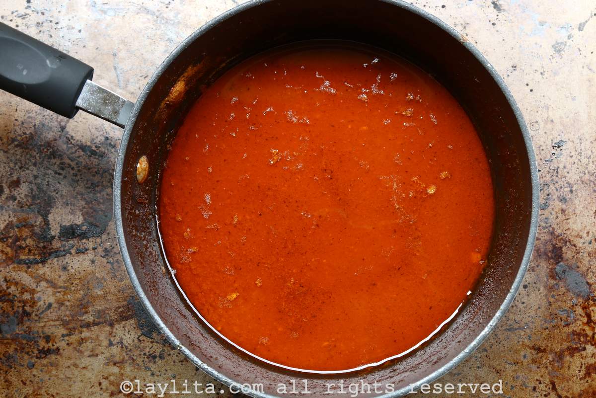 Chicha reduced sauce in a pan