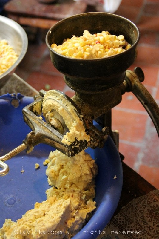 Making humitas the old fashioned way in Loja
